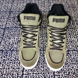 Puma Sneakers